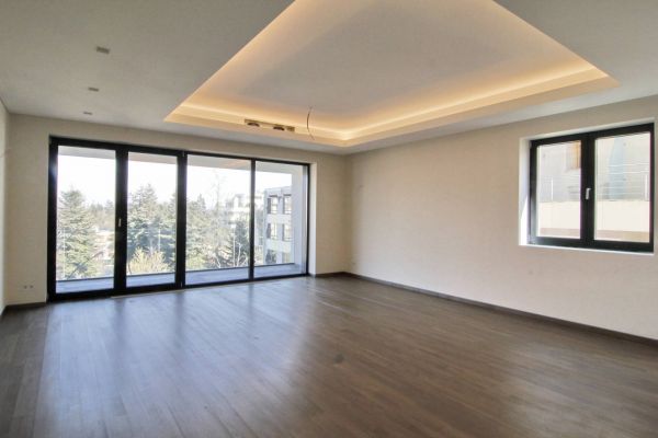 Spacious 3-room Apartment for sale in Primaverii area | CP357029
