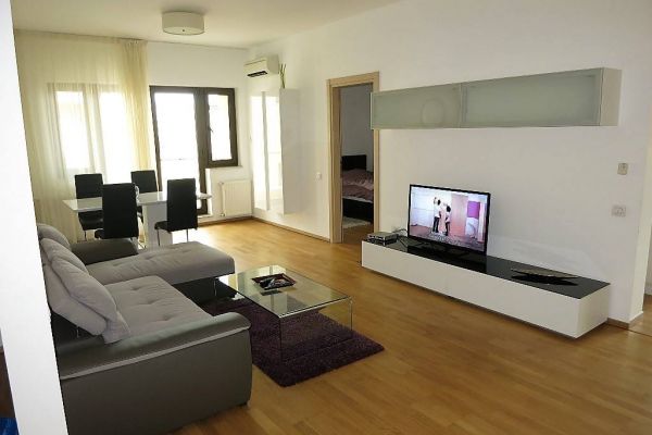 Apartament cu 3 camere de închiriat în zona Herastrau | CP358775