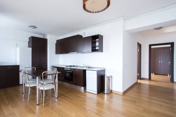 Apartament cu 3 camere de vânzare în zona Barbu Vacarescu| CP324337