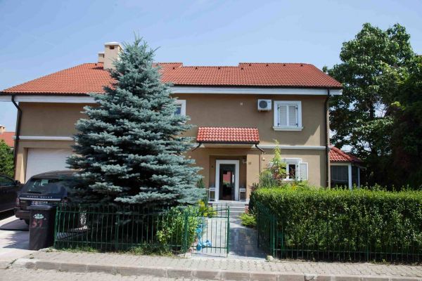 Casă / Vilă cu 5 camere de vânzare în zona Iancu Nicolae | CP290617